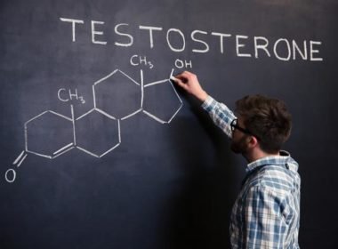 Почему снижается уровень тестостерона и как его восстановить